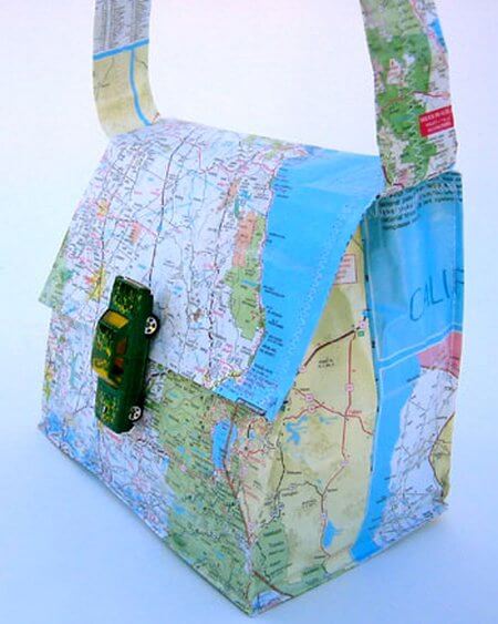 地图的手提包