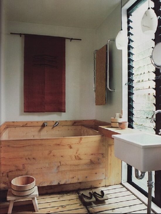 木制浴缸