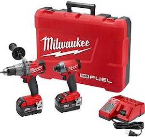 red milwaukee cordless drill set