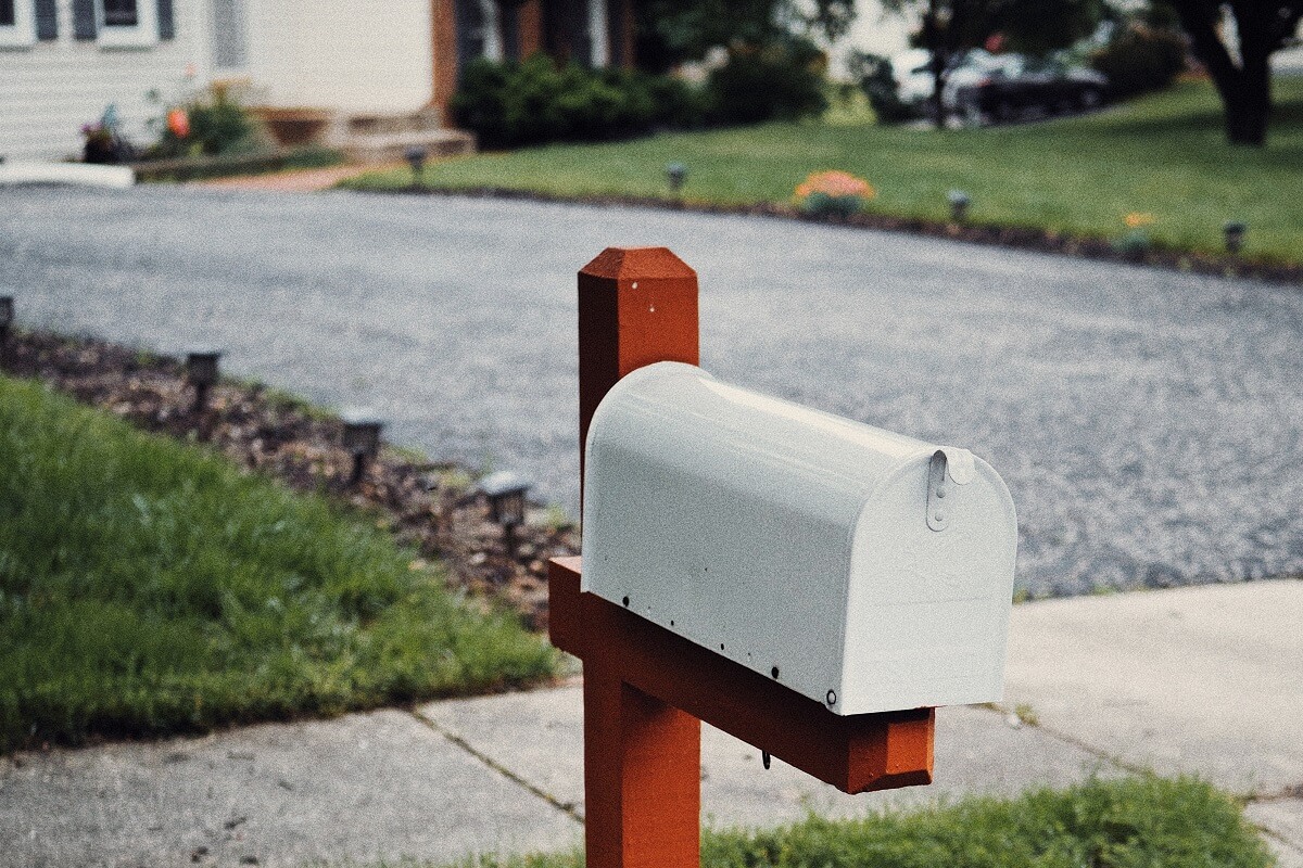车道和邮箱