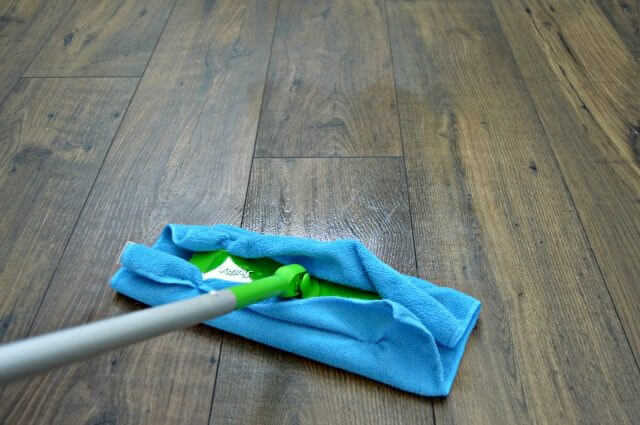 dry mop floor cleaner