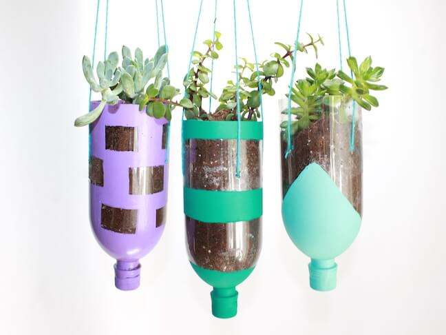 recycled-water-bottle-hanger