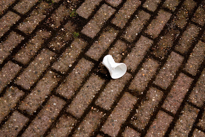 plastic-cup-on-the-ground